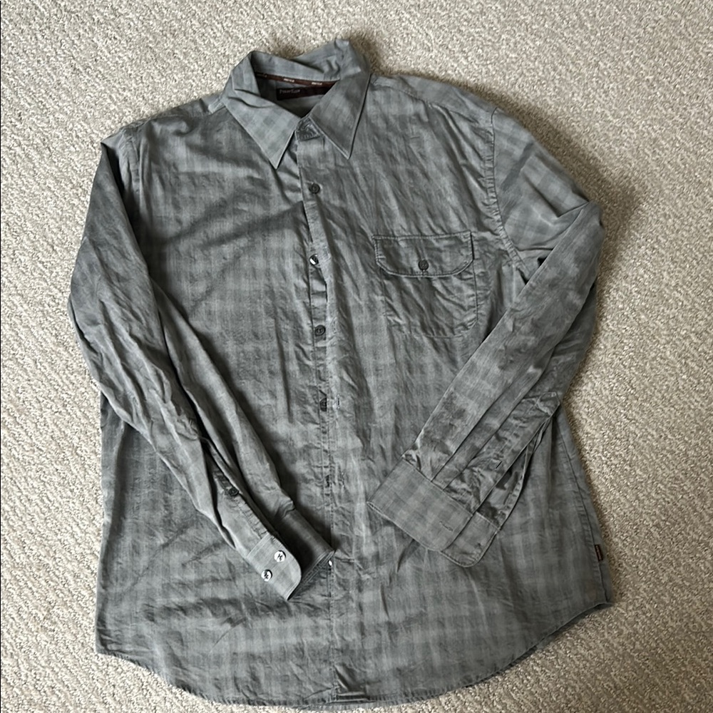 Perry Ellis Gray Casual Button Down Shirt with Subtle Plaid